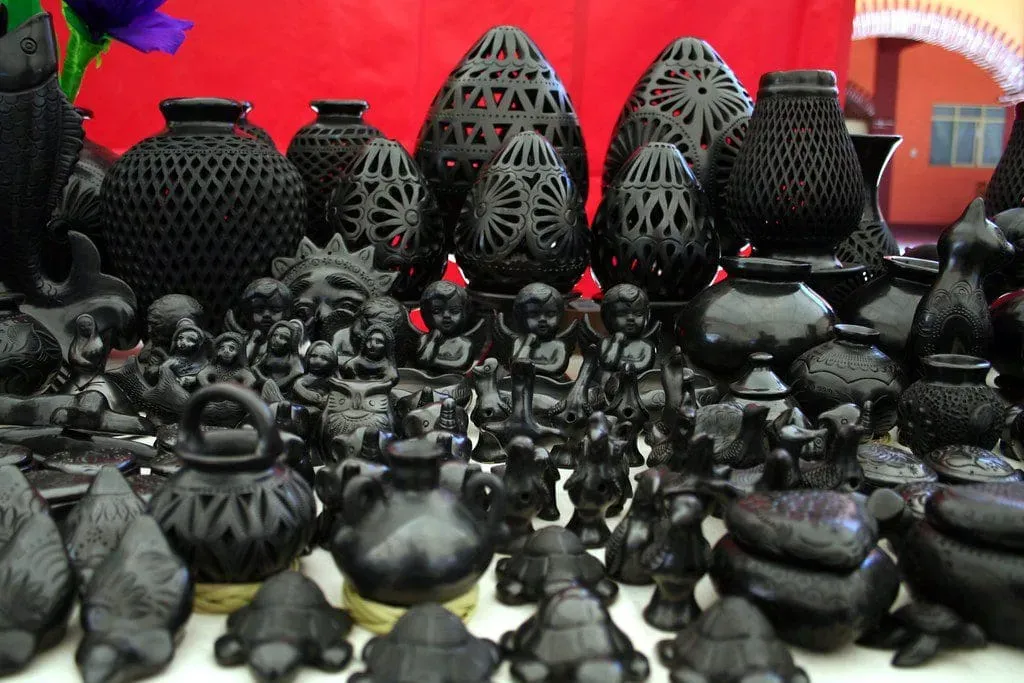 Barro Negro de Oaxaca: Historia, Técnica y Dónde Comprarlo