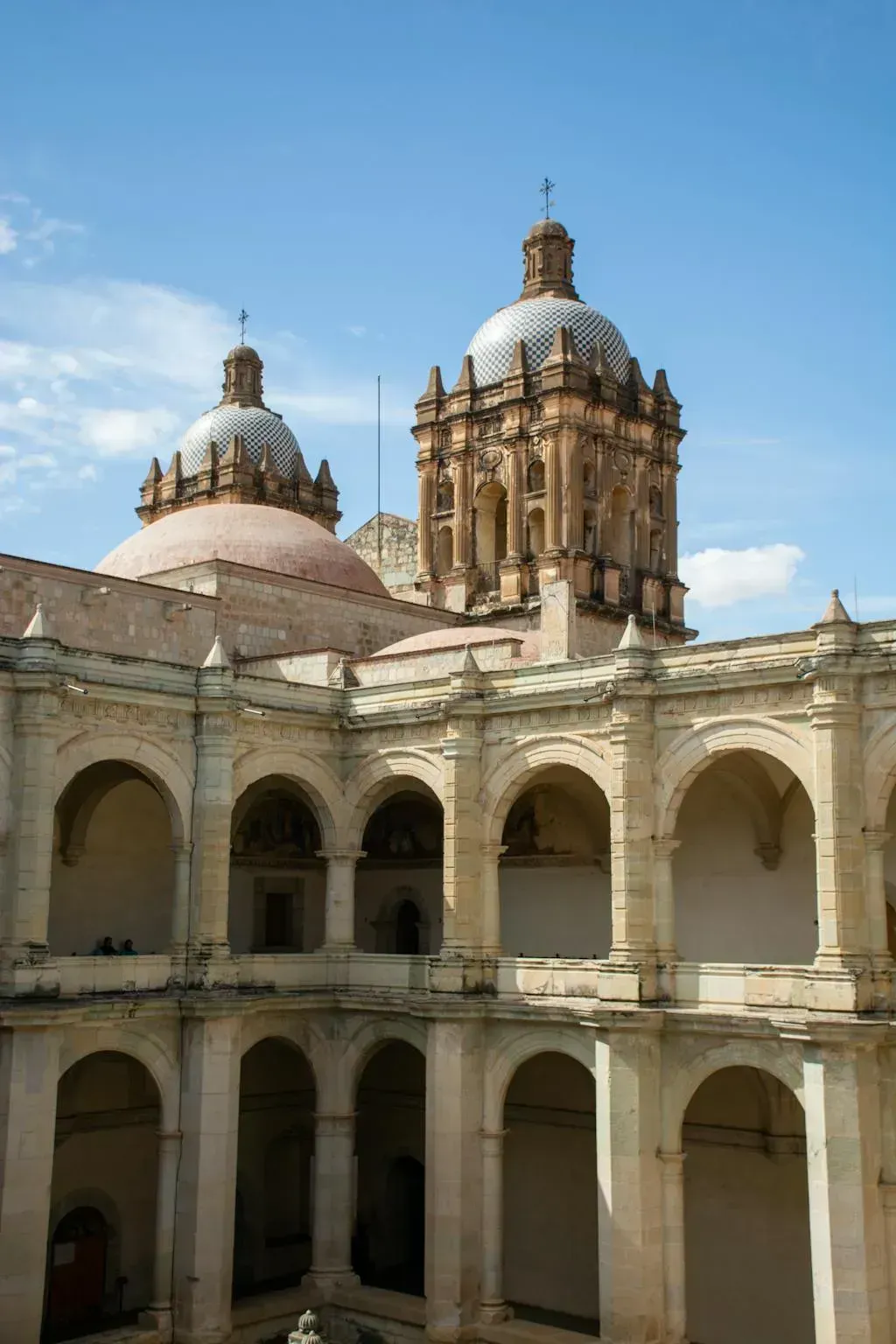  Iglesia Santo Domingo Guzmán Oaxaca como cuartel para albergar al ejército mexicano