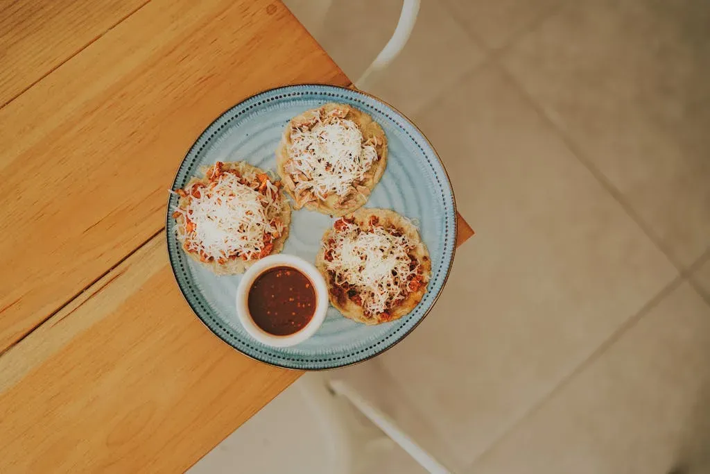 Comida: quesadillas con chapulines