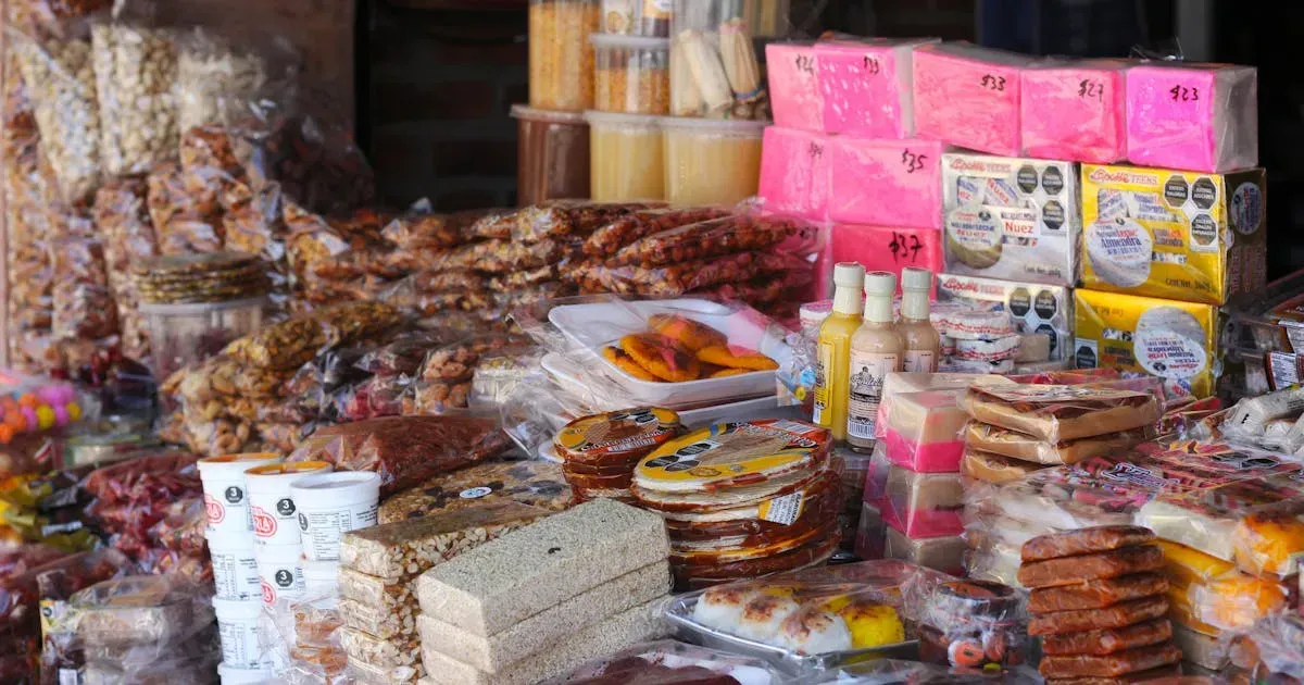 Antojitos típicos en un mercado de Oaxaca