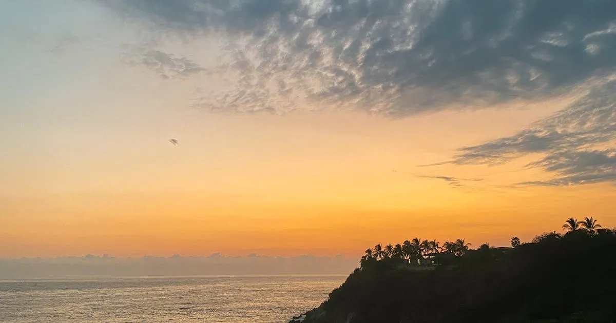 Clima en Puerto Escondido: Guía Mes a Mes